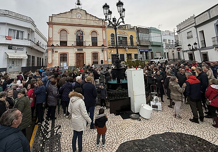 Salvatierra se harta de los cortes de luz y sale a la calle para exigir una solución definitiva y estable